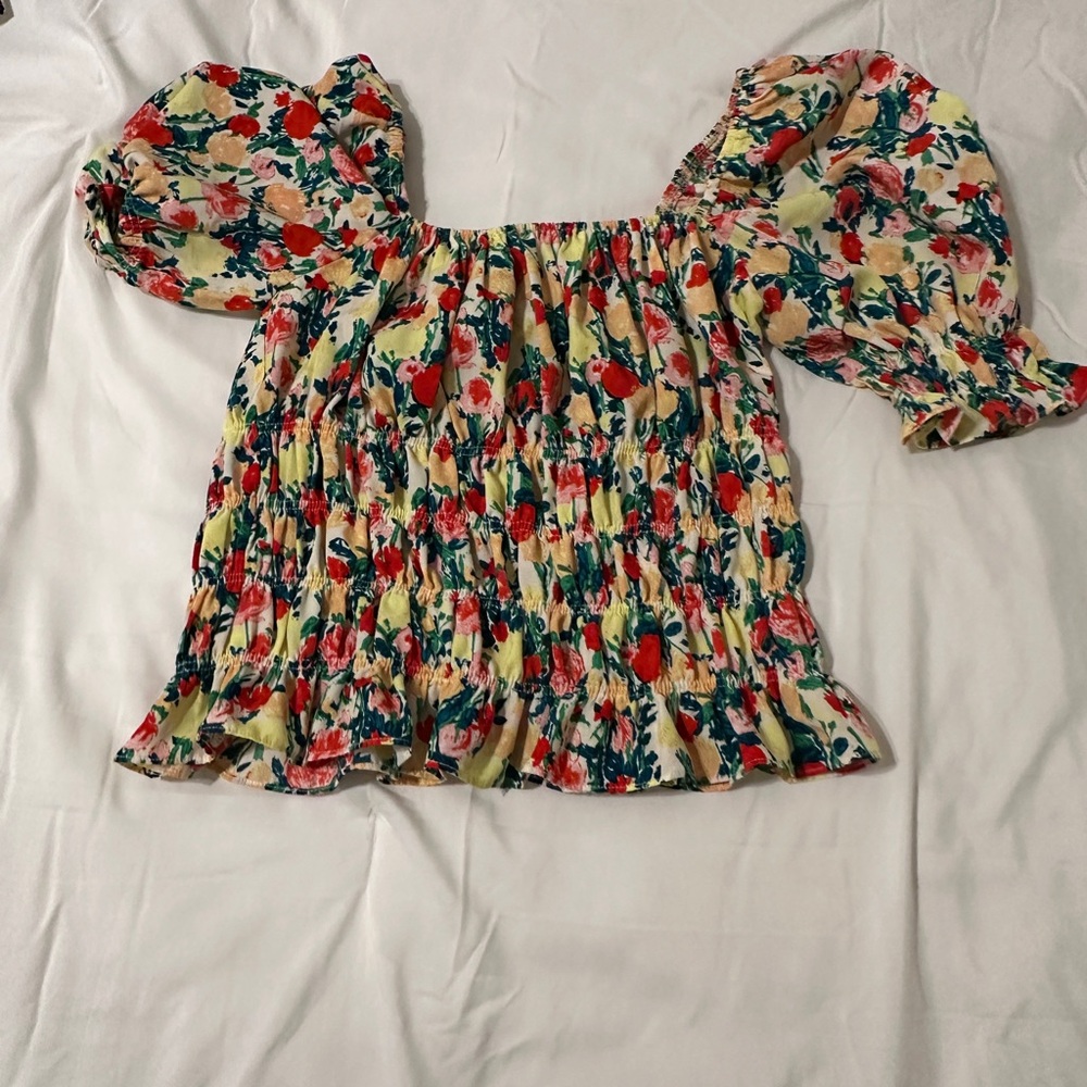 Joy Joy Yellow Floral Puff-Sleeve Smocked Crop Top